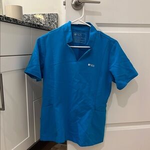 FIGS Extreme Blue Inala Shirt